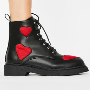 2020 g. Nove trendy ženske cipele sa srca, cipele za jahanje, moto čizme, kratke jesenje cipele čipka-up, Crveno-crne kožne čizme sa srca