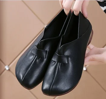 Nove meke Udobne cipele ravnim cipelama s dubokim usta Ženske cipele od umjetne kože Velike veličine na ravnim potplatima Casual cipele i Moda