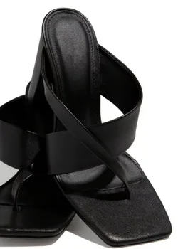 2022 Prozirne cipele-brod od prozirnog PVC Sandale na petu od pleksi Dugmad na visokim potpeticama, sa oštrim vrhom Ženska obuća za dobar provod u noćnom klubu Pumpa 35-43