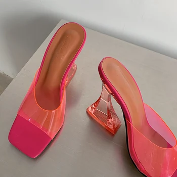 2022 Ljeto Nove Ženske prozirne PVC Kristal 8 cm Prozirne cipele na visoku petu Sandale Marke plave s otvorenim vrhom Plaža coaster Cipele za stranke