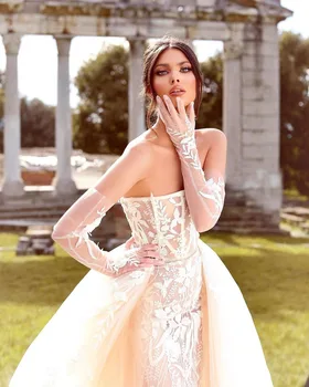 Sevintage Luksuzne Svadbene haljine Sirena S Odvojivim Vlak je Čipka Aplicirano Vjenčanice Bez naramenica Plus Size Vjenčanica